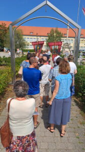 vor dem Einzug in die Basilika