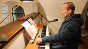 241130_Fa,GottAdv_38